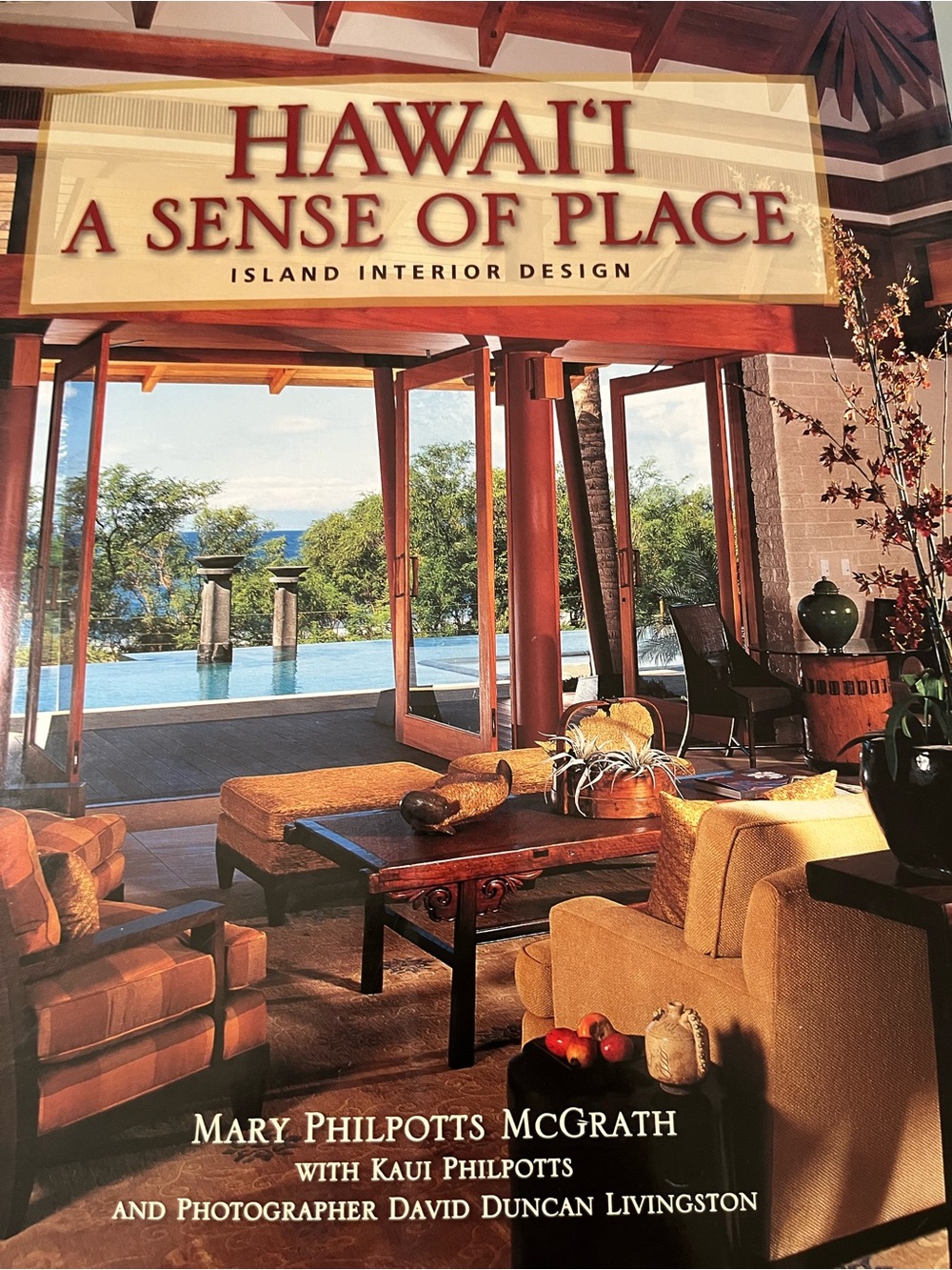 Hawai‘i: A Sense of Place - Island Interior Design (Beige)